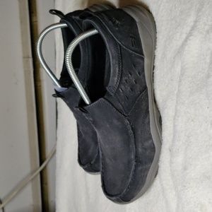 Skechers men's size 10 black air-cooled memory foam shoes